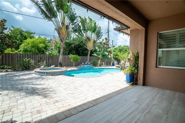 4525 29th AVE SW, Naples, FL 34116