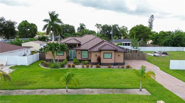 4525 29th AVE SW, Naples, FL 34116