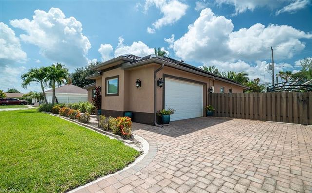 4525 29th AVE SW, Naples, FL 34116