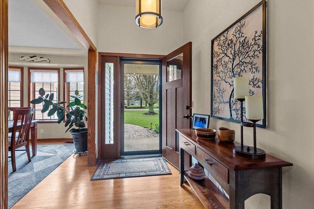N7365 Nine Indian TRAIL, Elkhorn, WI 53121