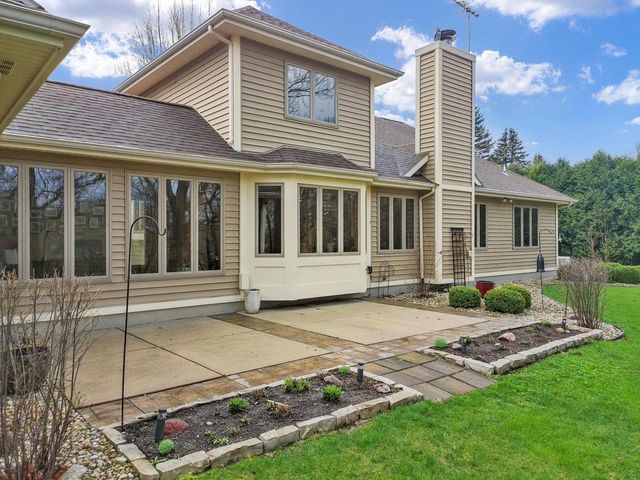 N7365 Nine Indian TRAIL, Elkhorn, WI 53121