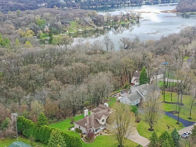 N7365 Nine Indian TRAIL, Elkhorn, WI 53121