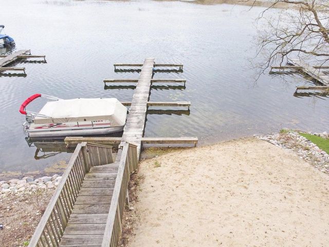N7365 Nine Indian TRAIL, Elkhorn, WI 53121