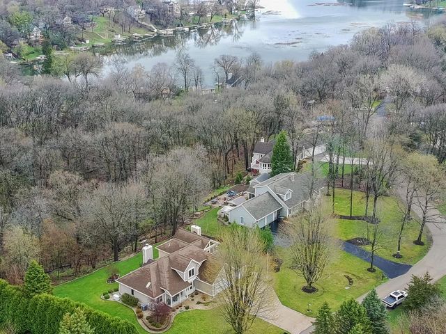 N7365 Nine Indian TRAIL, Elkhorn, WI 53121
