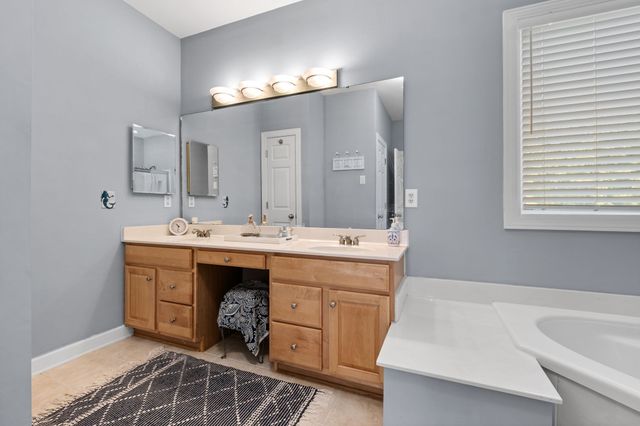 508 Five Oaks Blvd, Lebanon, TN 37087