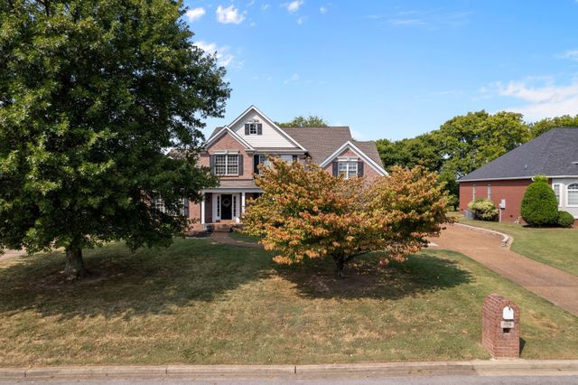 508 Five Oaks Blvd, Lebanon, TN 37087