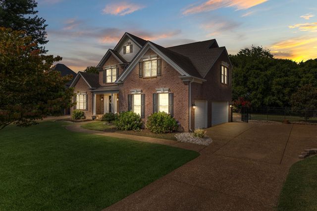 508 Five Oaks Blvd, Lebanon, TN 37087