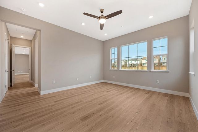 1324 Bear Creek Dr, Rocklin, CA 95765