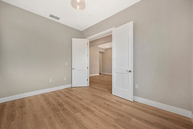 1324 Bear Creek Dr, Rocklin, CA 95765