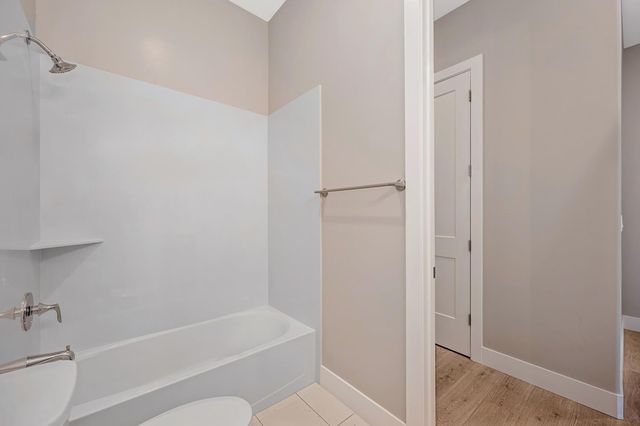 1324 Bear Creek Dr, Rocklin, CA 95765