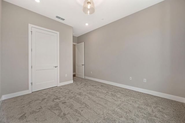 1324 Bear Creek Dr, Rocklin, CA 95765