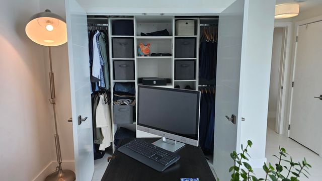 335 S Biscayne Boulevard 1607, Miami, FL 33131