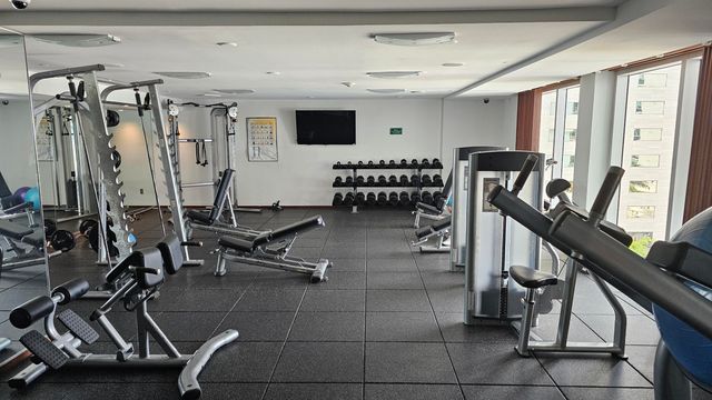 335 S Biscayne Boulevard 1607, Miami, FL 33131