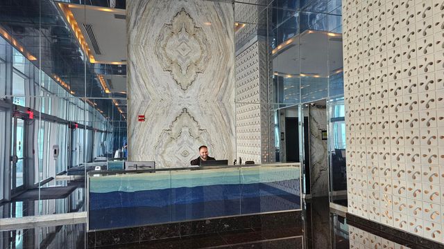 335 S Biscayne Boulevard 1607, Miami, FL 33131