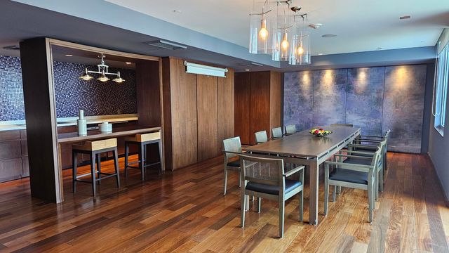 335 S Biscayne Boulevard 1607, Miami, FL 33131