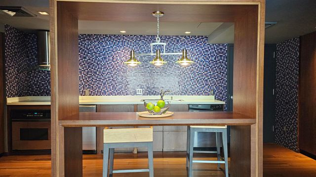 335 S Biscayne Boulevard 1607, Miami, FL 33131