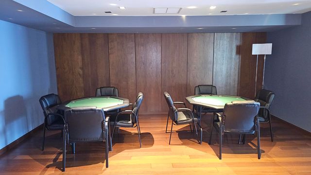 335 S Biscayne Boulevard 1607, Miami, FL 33131