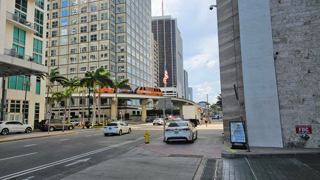 335 S Biscayne Boulevard 1607, Miami, FL 33131