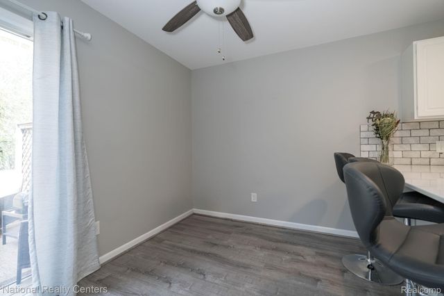 4949 Crooks Road, Royal Oak, MI 48073