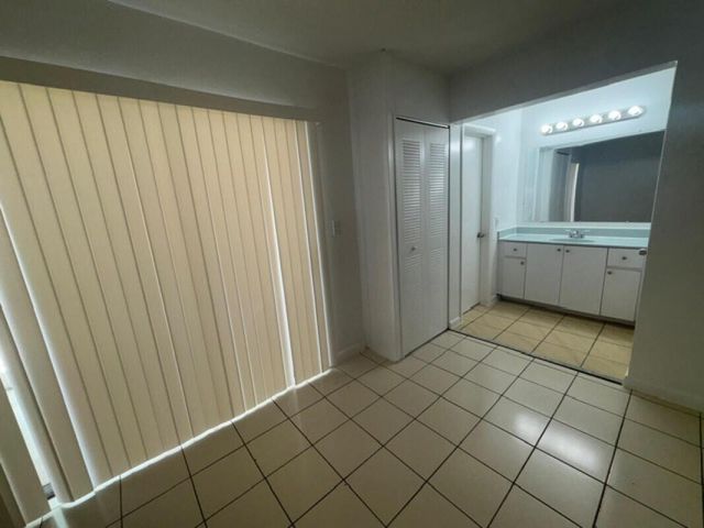 2031 NE 139th Street 6, North Miami Beach, FL 33181