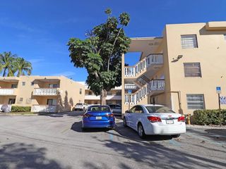 2031 NE 139th Street 6, North Miami Beach, FL 33181
