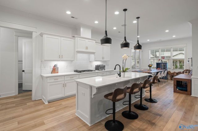 102 Parkland Hill Trace, Madison, AL 35756