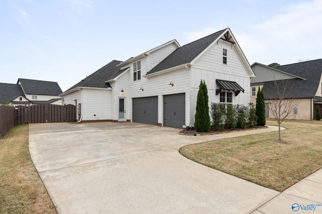 102 Parkland Hill Trace, Madison, AL 35756