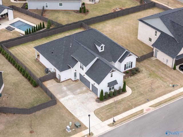 102 Parkland Hill Trace, Madison, AL 35756