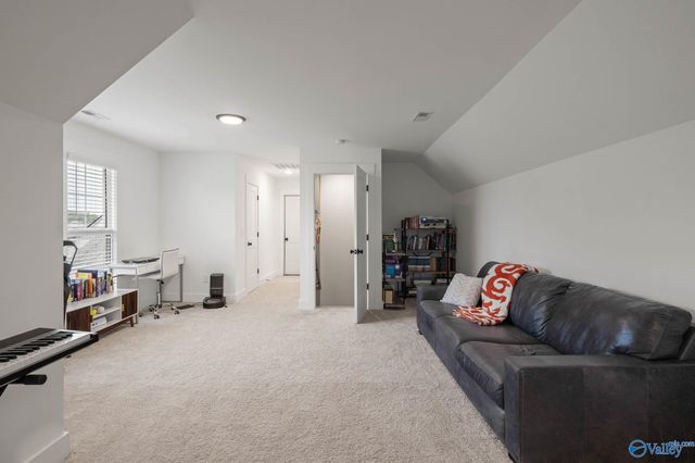 102 Parkland Hill Trace, Madison, AL 35756