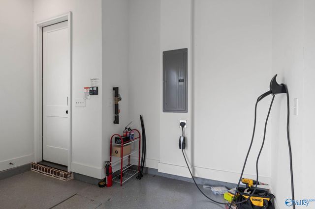 102 Parkland Hill Trace, Madison, AL 35756