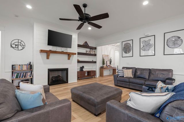 102 Parkland Hill Trace, Madison, AL 35756