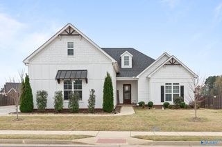 102 Parkland Hill Trace, Madison, AL 35756