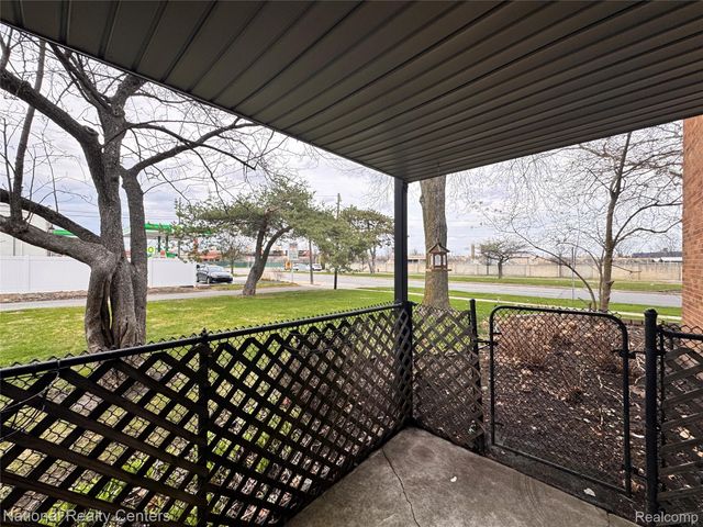 4715 Coolidge Highway 1, Royal Oak, MI 48073