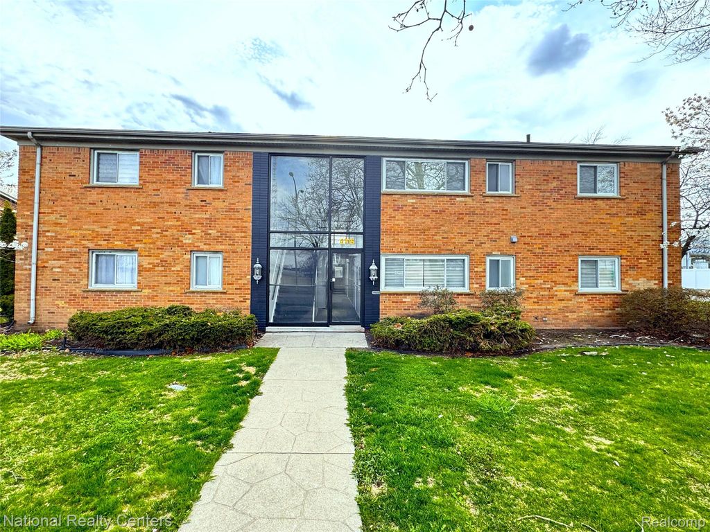 4715 Coolidge Highway 1, Royal Oak, MI 48073