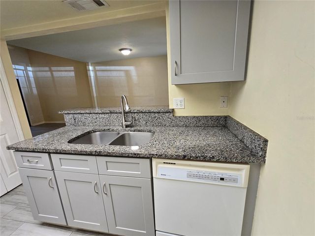 842 SW 55TH TERRACE, Gainesville, FL 32607