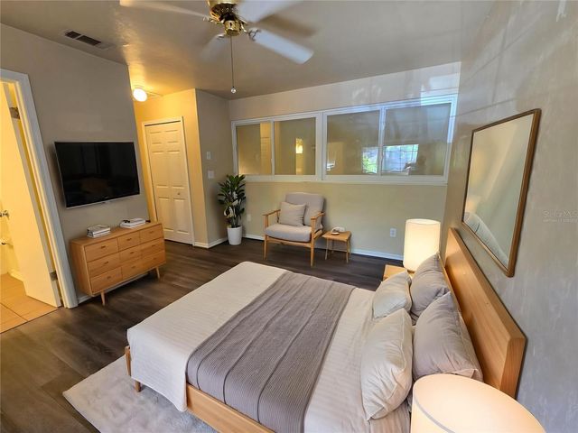 842 SW 55TH TERRACE, Gainesville, FL 32607