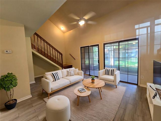 842 SW 55TH TERRACE, Gainesville, FL 32607