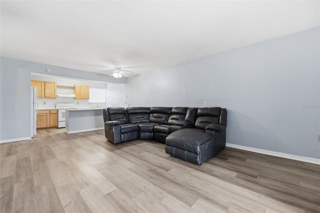 2811 SW ARCHER RD V173, Gainesville, FL 32608