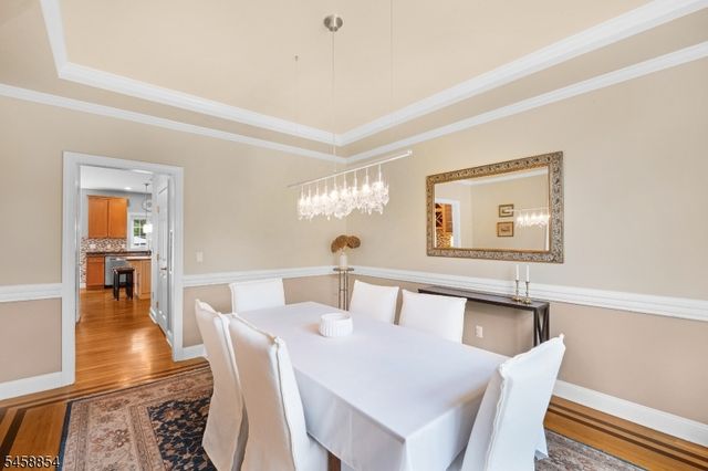 1 Ming Ct, Chester Twp., NJ 07930