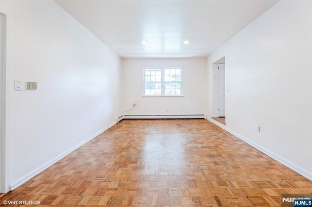 275 Taft Court, Paramus, NJ 07652