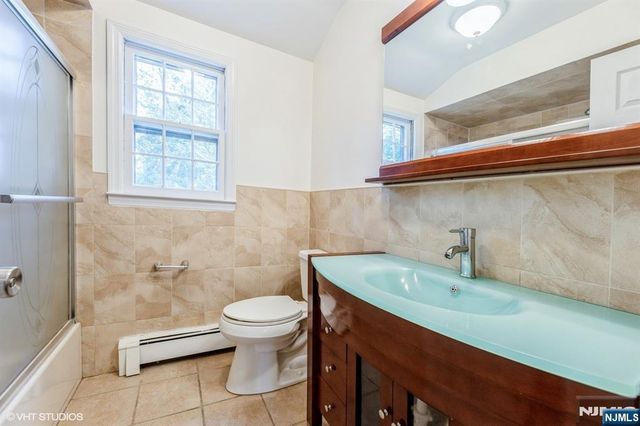 275 Taft Court, Paramus, NJ 07652