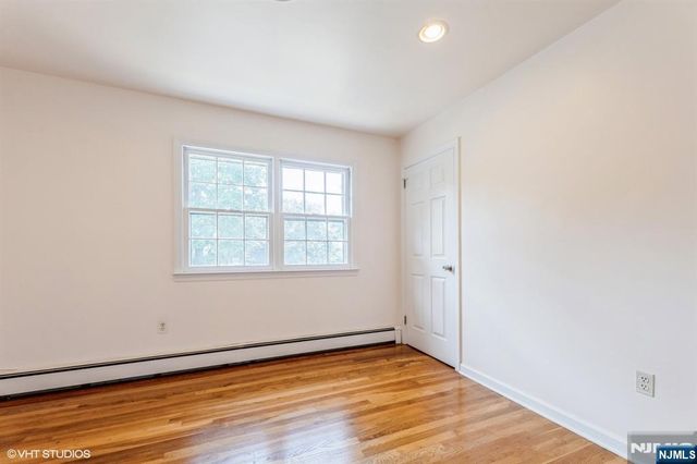 275 Taft Court, Paramus, NJ 07652