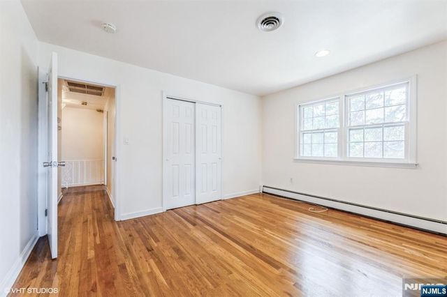 275 Taft Court, Paramus, NJ 07652