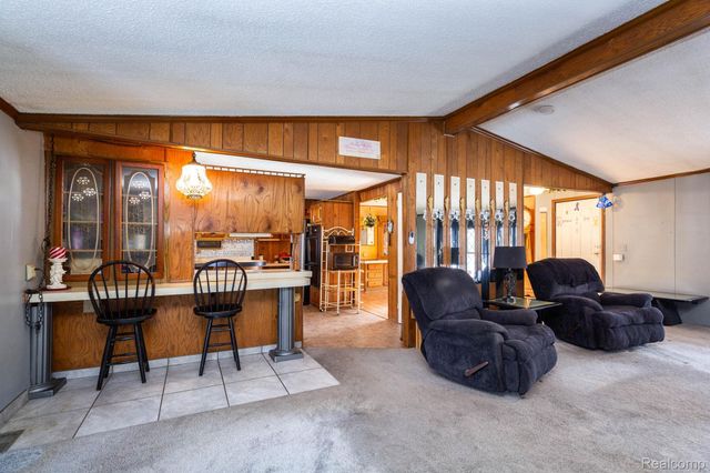 8200 Oakville Waltz Road, Belleville, MI 48111