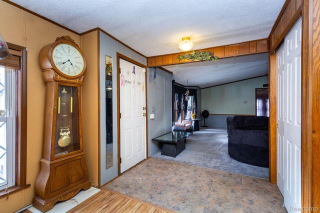 8200 Oakville Waltz Road, Belleville, MI 48111