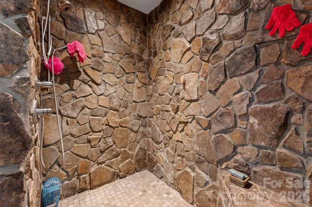 1268 Coon Creek Road, Franklin, NC 28734