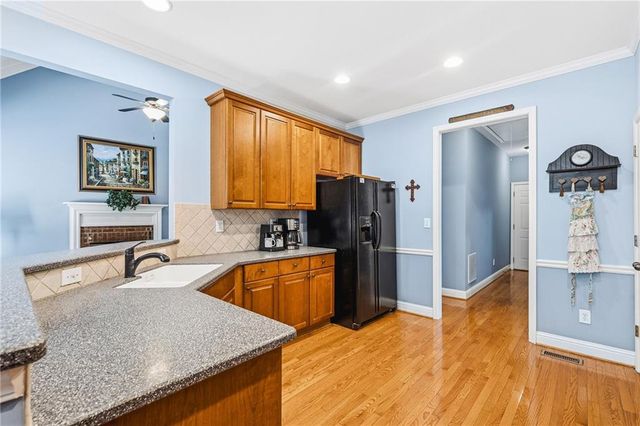 3240 Creek Trace W, Powder Springs, GA 30127