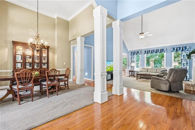 3240 Creek Trace W, Powder Springs, GA 30127