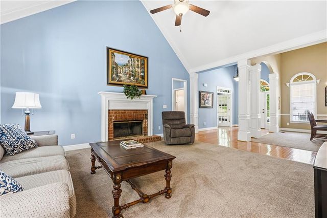 3240 Creek Trace W, Powder Springs, GA 30127