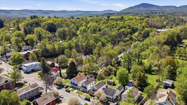 8 West Street, Bennington, VT 05257